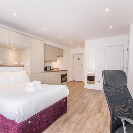 Town Or Country - Canute Studio Southampton Zewnętrze zdjęcie